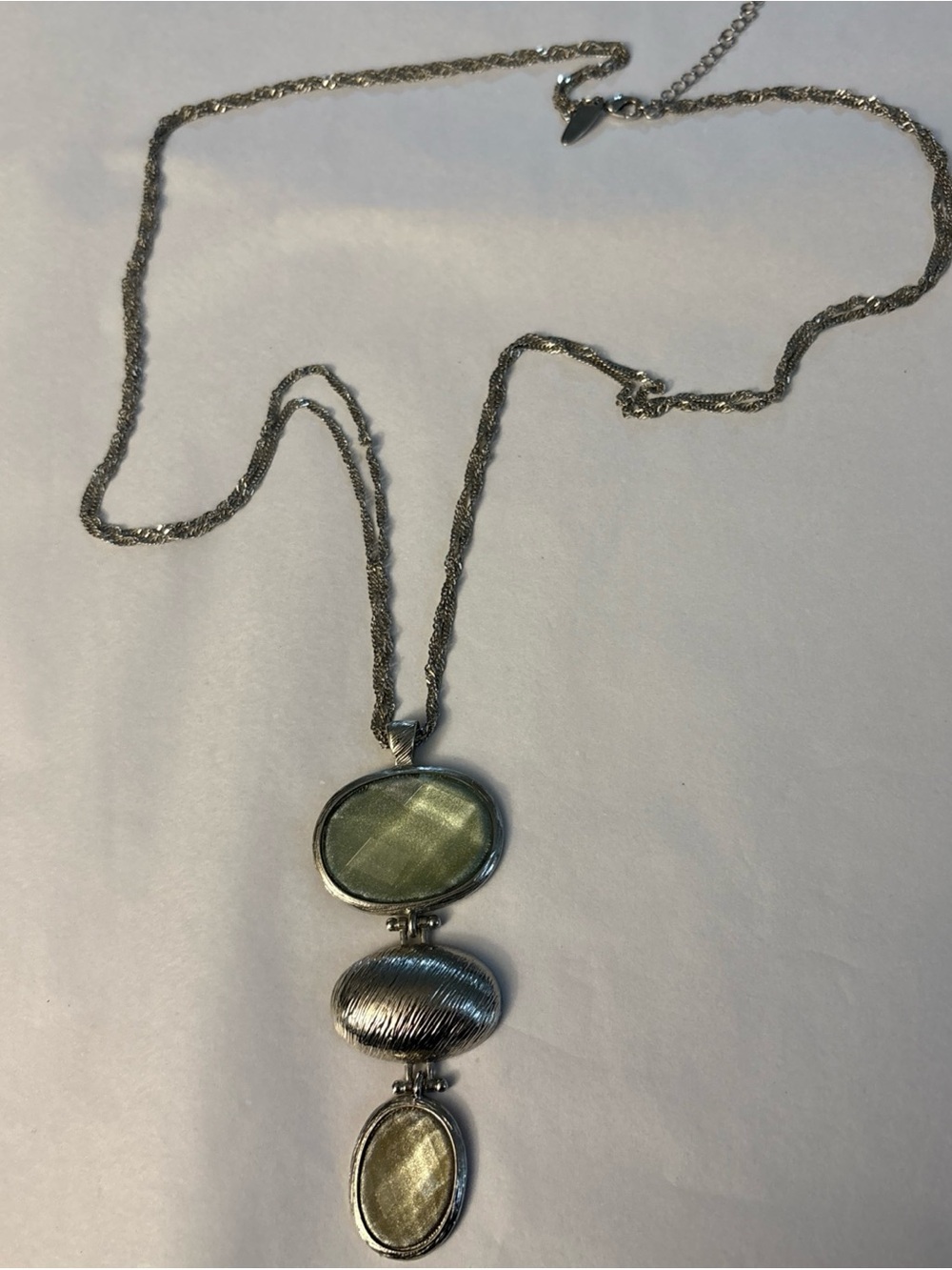 New York & Co Silvertone pendant necklace.